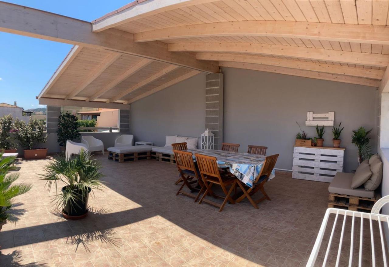 Villa Relais La Terrazza à Palmadula Extérieur photo