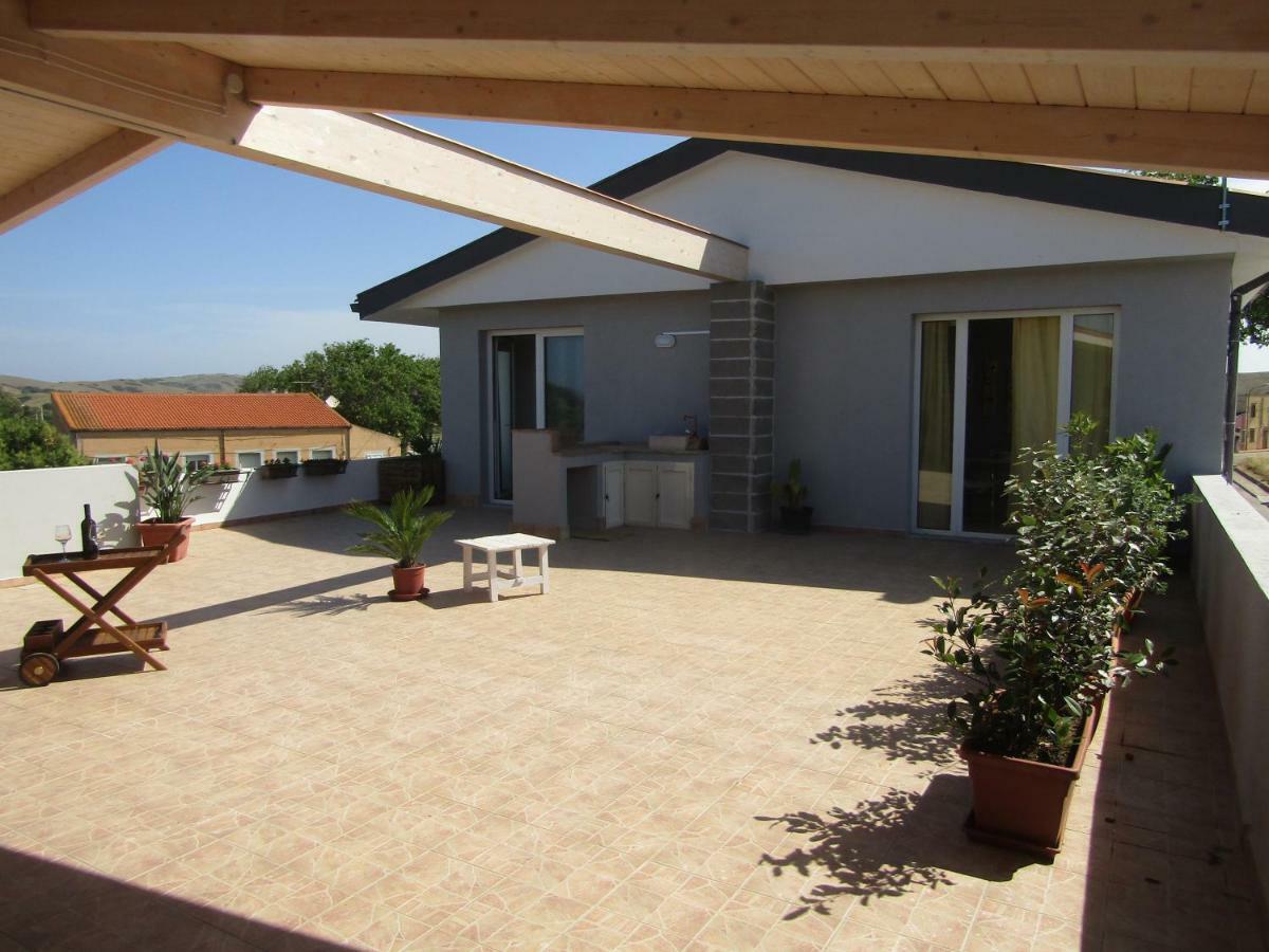 Villa Relais La Terrazza à Palmadula Extérieur photo