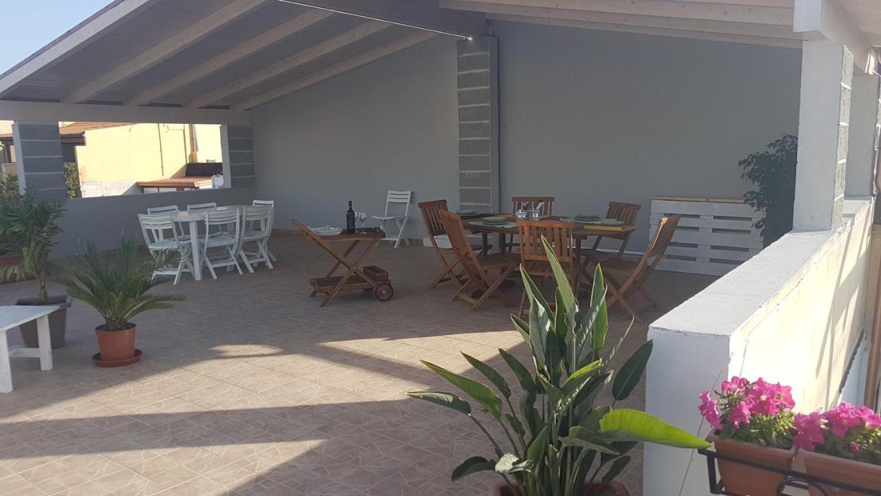 Villa Relais La Terrazza à Palmadula Extérieur photo