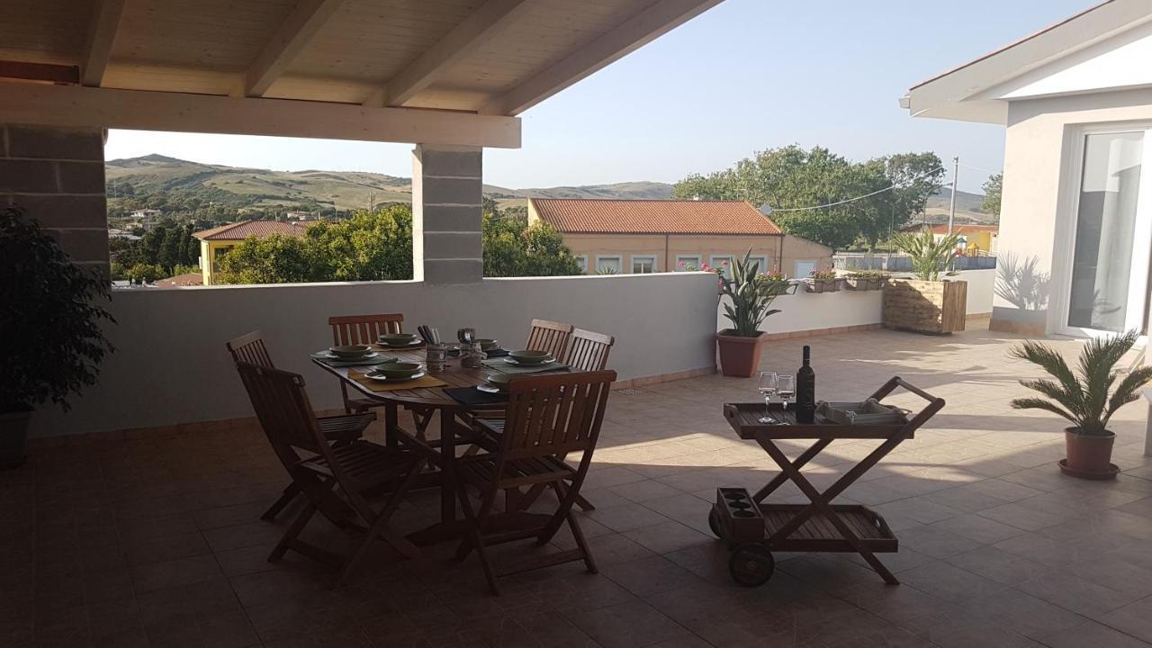 Villa Relais La Terrazza à Palmadula Extérieur photo