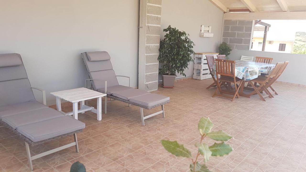 Villa Relais La Terrazza à Palmadula Extérieur photo